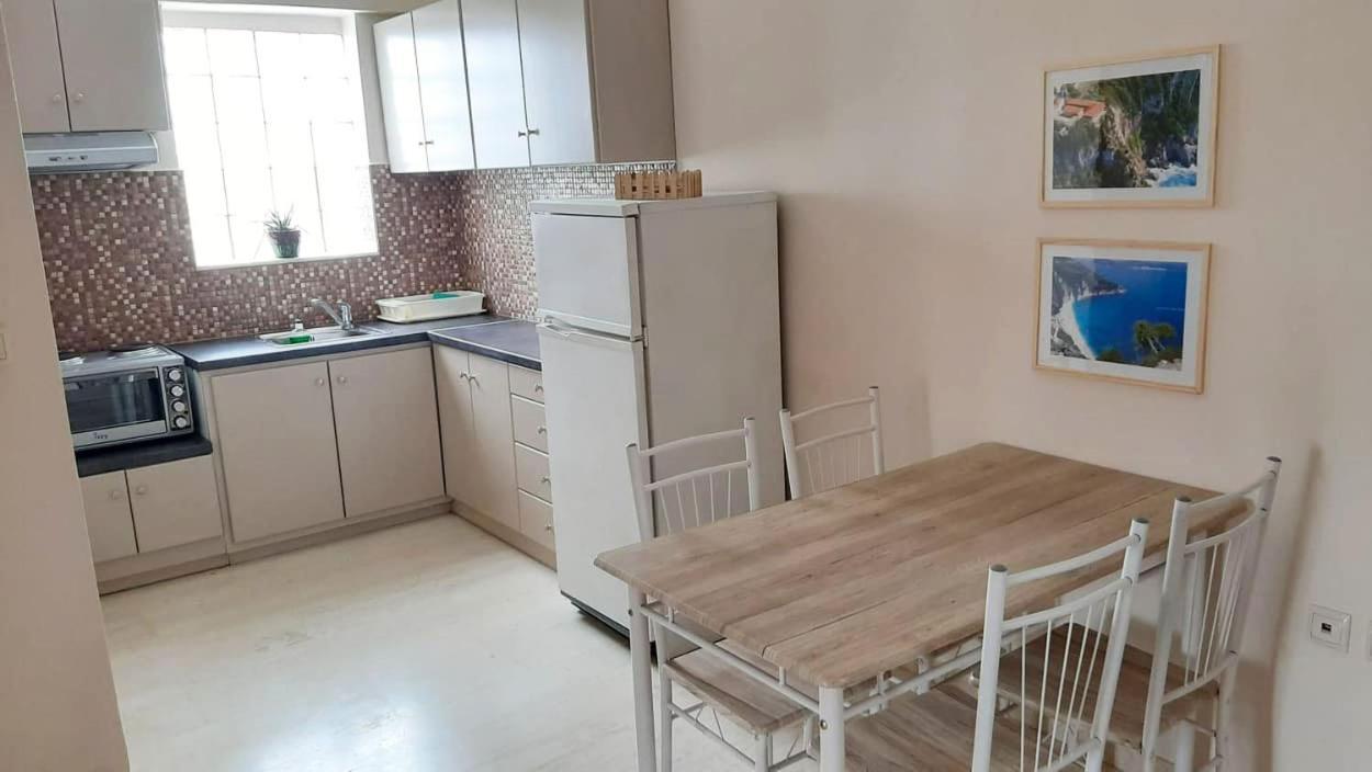 Tasias Apartments Lixúri Kültér fotó